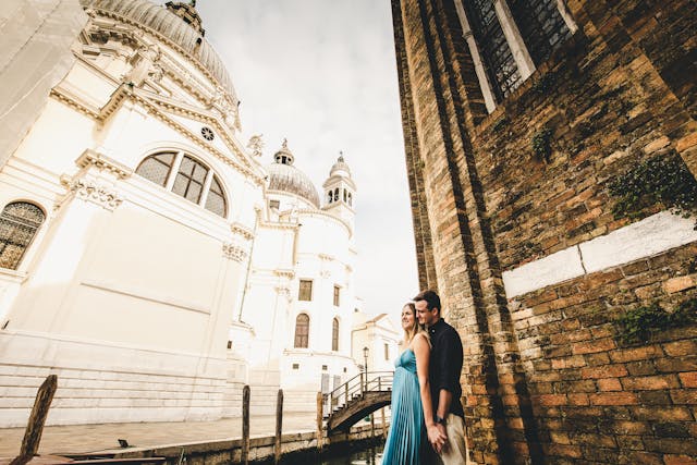 Couple photoshoot in dubai